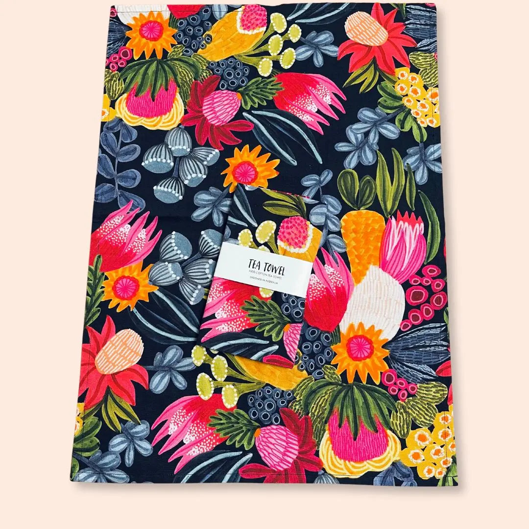 KIng Protea Flowers tea Towel Kirsten Katz